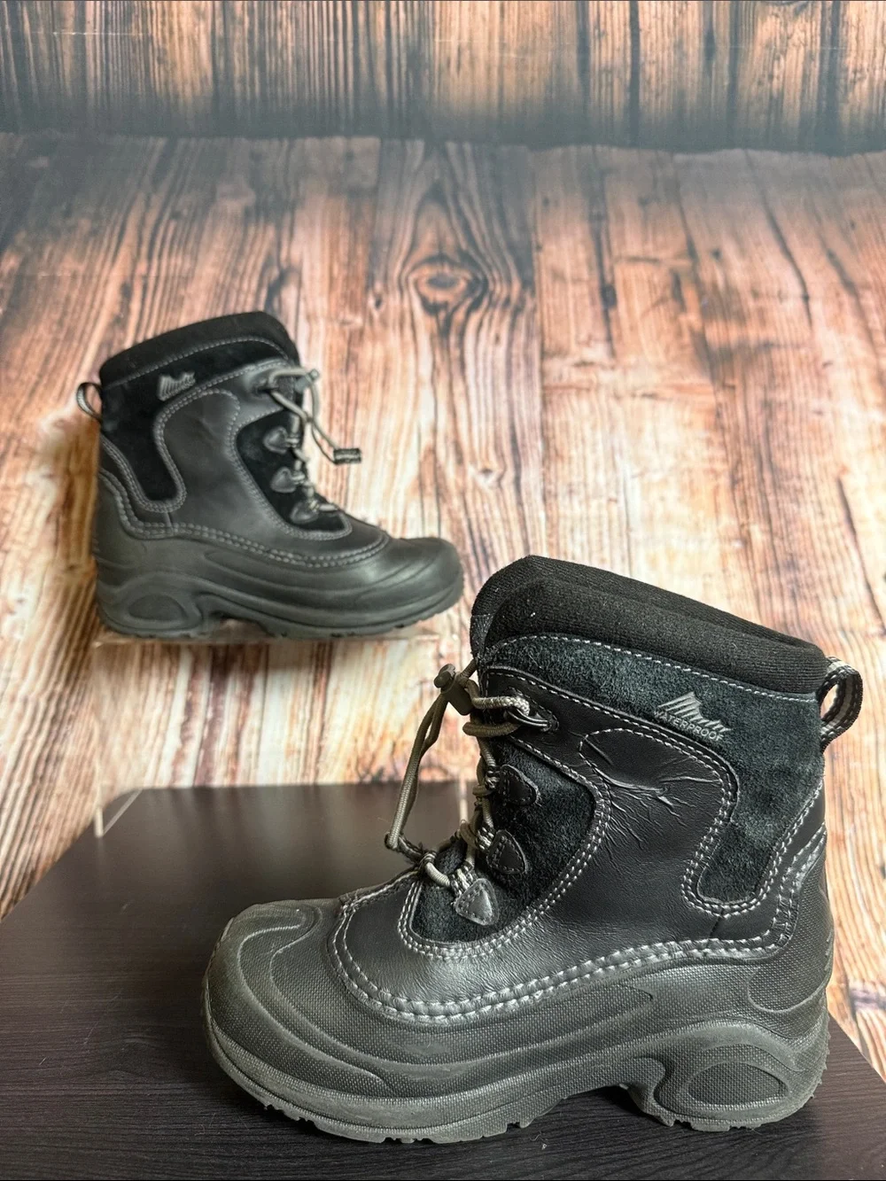 Columbia Bugaboot Celsius Winter Boots Boys Sz 3